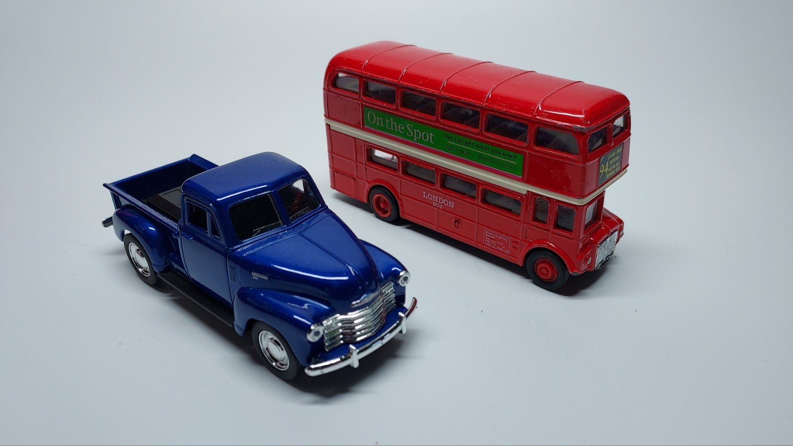 Chevrolet Pick-up,  dubbeldekker bus, Enlèvement ou Envoi, Comme neuf