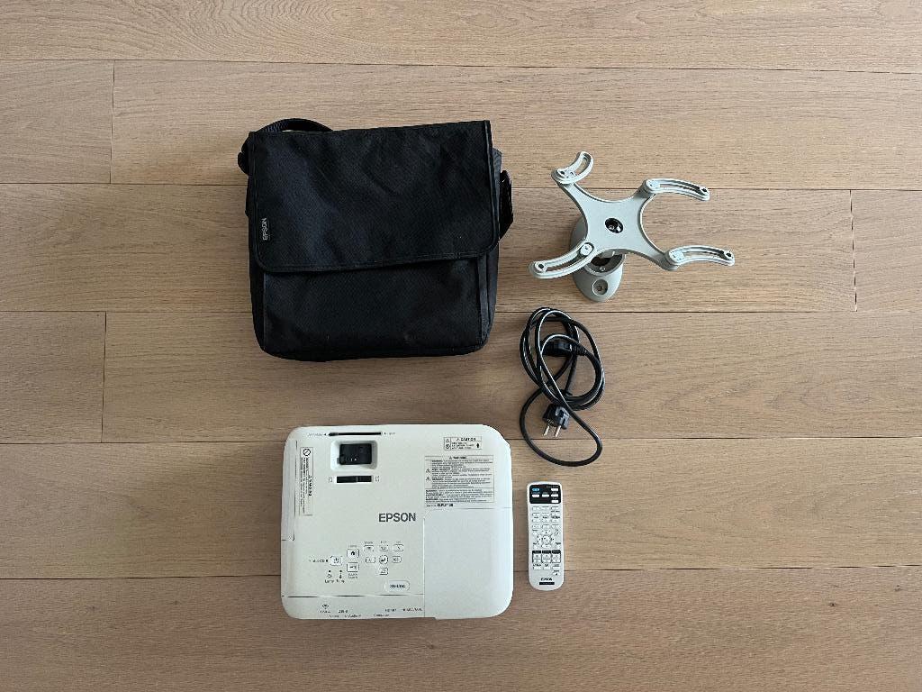 Beamer EPSON EB-U04, Ophalen, EPSON, Gebruikt, LCD