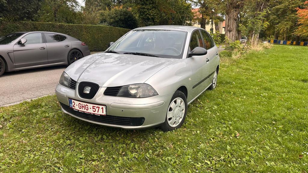 Seat ibiza 2003 essence 1.4 prêt immatriculée, Autos, Argent ou Gris, Achat, Cabriolet, Ibiza