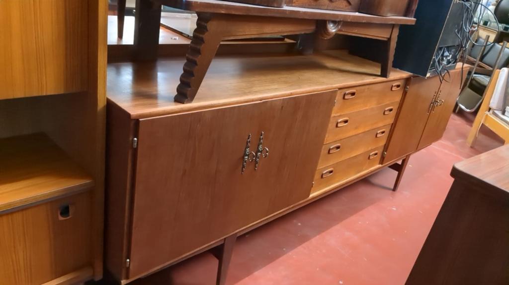 Vintage dressoir Nederlands Scandinavisch design, Huis en Inrichting, Kasten | Dressoirs, Ophalen