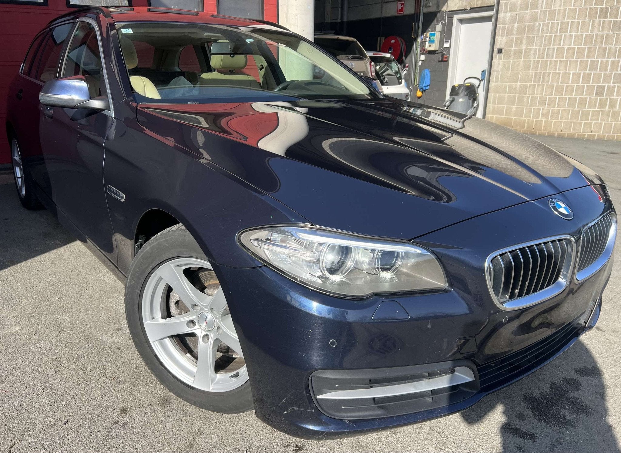 BMW 5 Serie 518 Touring dA + NAVI + BOITE AUTO + CUIR, Autos, Entreprise, 136 ch, 5 portes, Automatique