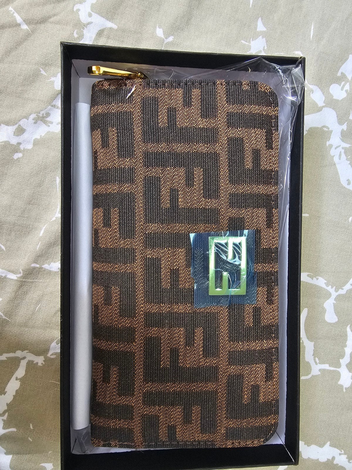 Portefeuille élégant pour femme avec un motif luxueux - Nouv, Bijoux, Sacs & Beauté, Porte-monnaie & Portefeuilles, Envoi, Neuf
