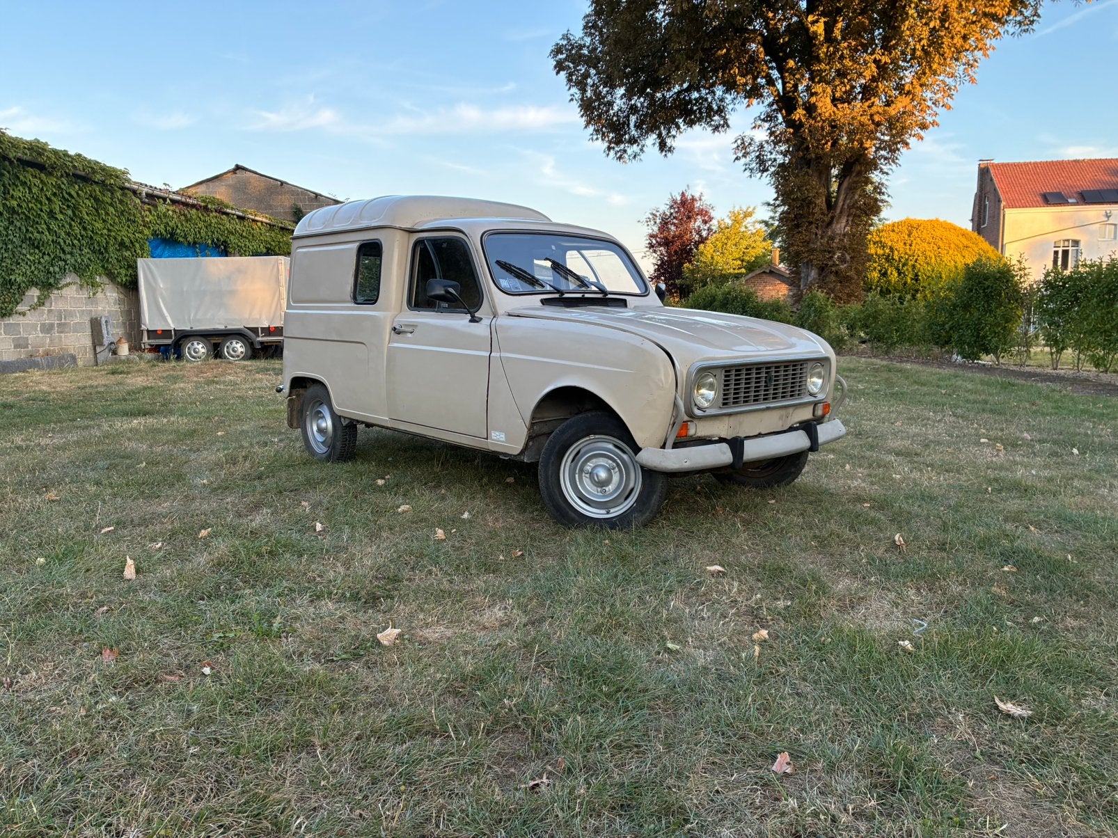 Renault F4, Autos, Oldtimers & Ancêtres, Achat, Renault, Particulier, Essence