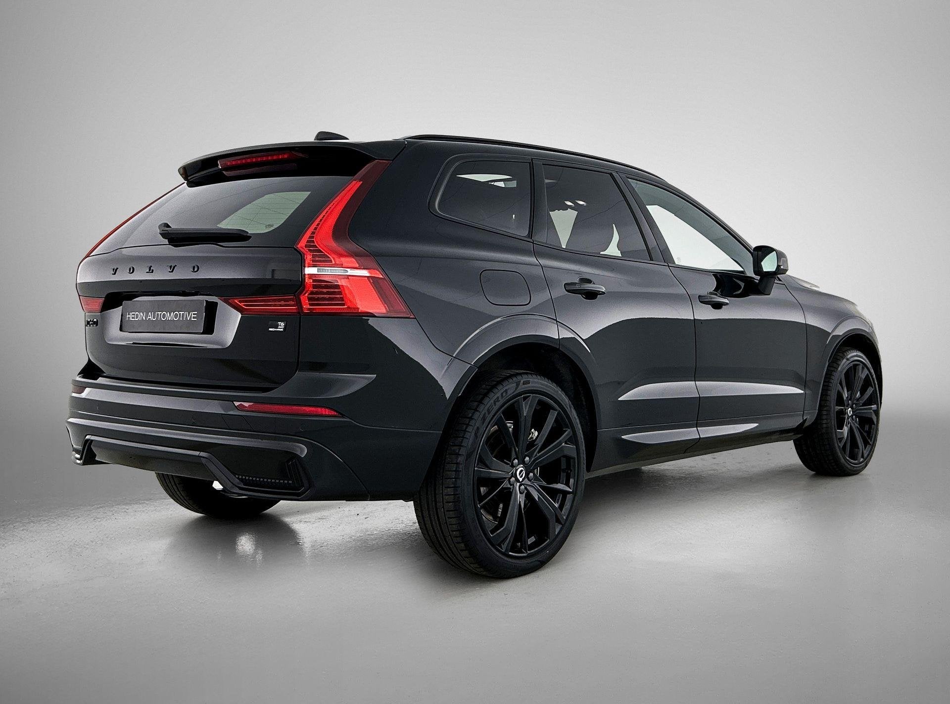 Volvo XC60 T6 PHEV 4x4 Plus Dark Aut. | Black Edition | Pano, Autos, Volvo, Entreprise, 257 kW, Hybride rechargeable, 5 portes