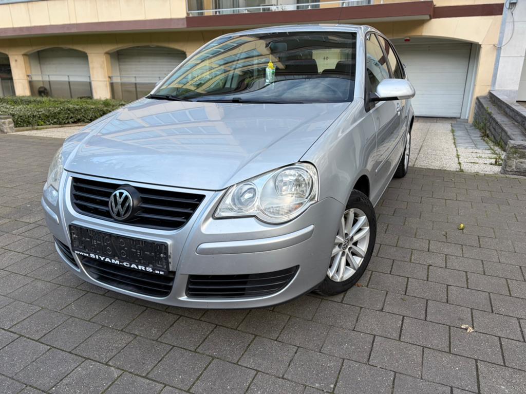 Volkswagen polo 1.2 essence, Auto's, Volkswagen, Polo, ABS, Airbags, Airconditioning, Alarm, Bluetooth, Centrale vergrendeling