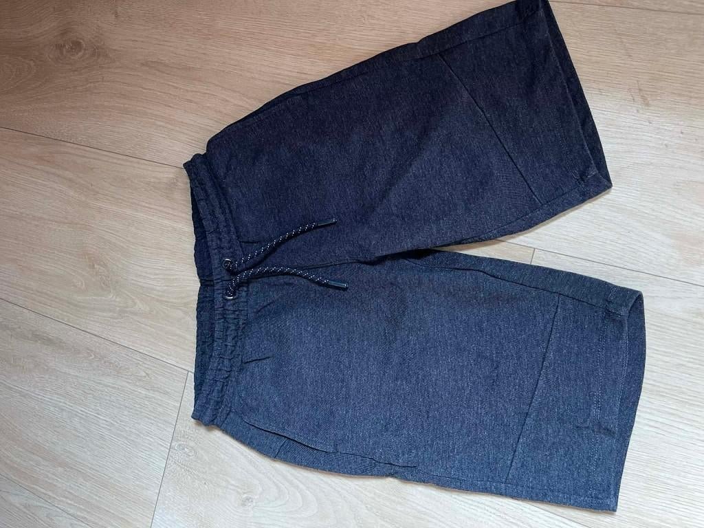 short grijs urban wave 164, Kinderen en Baby's, Kinderkleding | Maat 164, Broek, Gebruikt, Urban wave, Ophalen of Verzenden