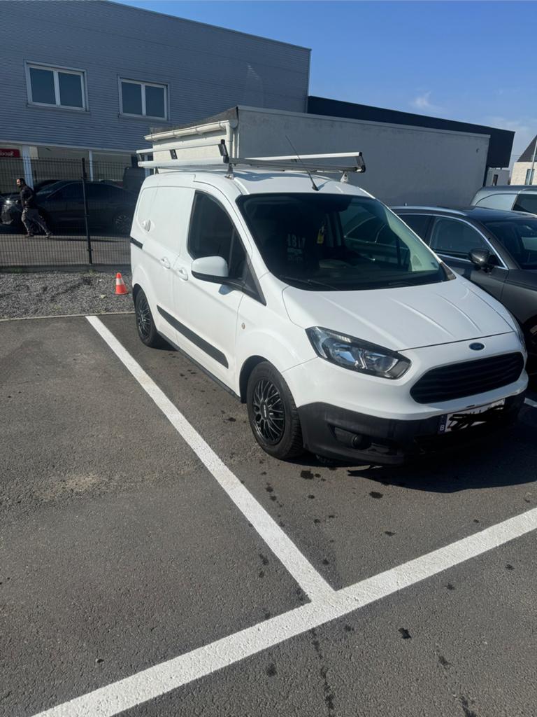 Ford courier, Auto's, Ford, Voorwielaandrijving, Euro 5, Stof, 4 cilinders