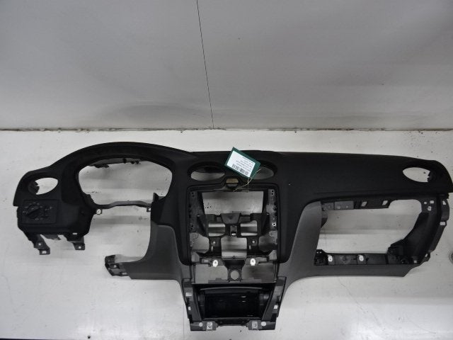 DASHBOARD Ford Focus 2 (01-2004/09-2012), Auto-onderdelen, Gebruikt, Mevr. I. Hauben, Ford, Rue de l'Espoir 34 34
4030  GRIVEGNÉE, BE