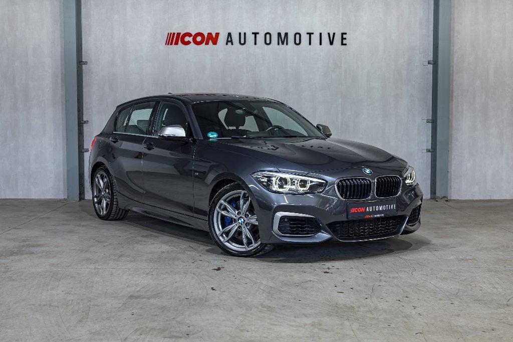 BMW 140 M140iAS - NAVPRO | HARMANKARDON | LED | RWD, Auto's, Dealer onderhouden, 1650 kg, Alcantara, 5 deurs