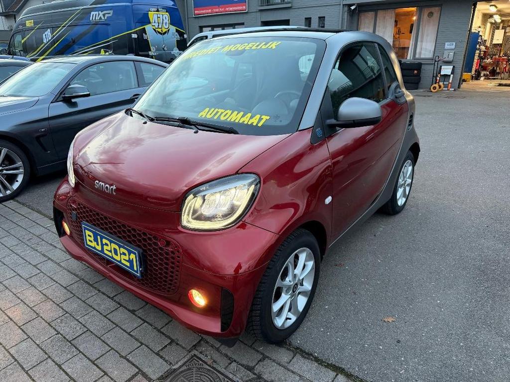 Smart Fortwo electric drive / EQ MET GARANTIE (bj 2021), Automaat, Achterwielaandrijving, Gebruikt, https://public.car-pass.be/vhr/a5f04a26-0ece-4197-8d98-f849e2de2fe3