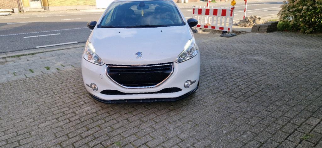 PEUGOET 208 COUPE SPORT IN PERFECTE STAAT, Auto's, Peugeot, Voorwielaandrijving, Stof, Zwart, 4 cilinders