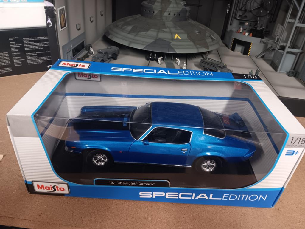 Chevrolet camoro 1971 miniature 1/18, Enlèvement ou Envoi