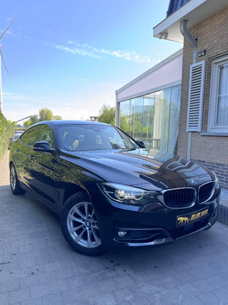 BMW 320I GT Shadow Line, Auto's, Automaat, Achterwielaandrijving, 4 cilinders, Zwart