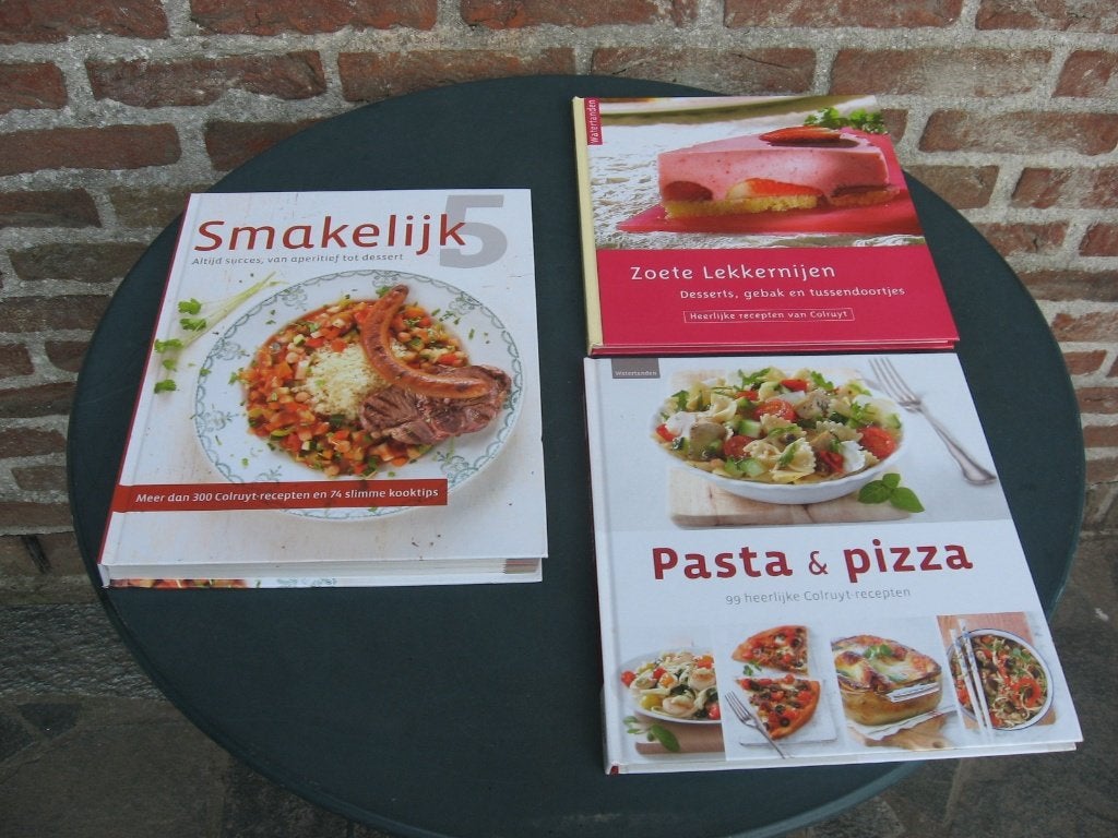 Colruyt: smakelijk 5, pasta & pizza en zoete lekkernijen, Boeken, Ophalen of Verzenden, Zo goed als nieuw, Colruyt