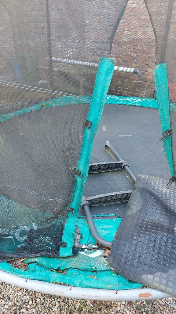 Trampoline, Ophalen, Gebruikt
