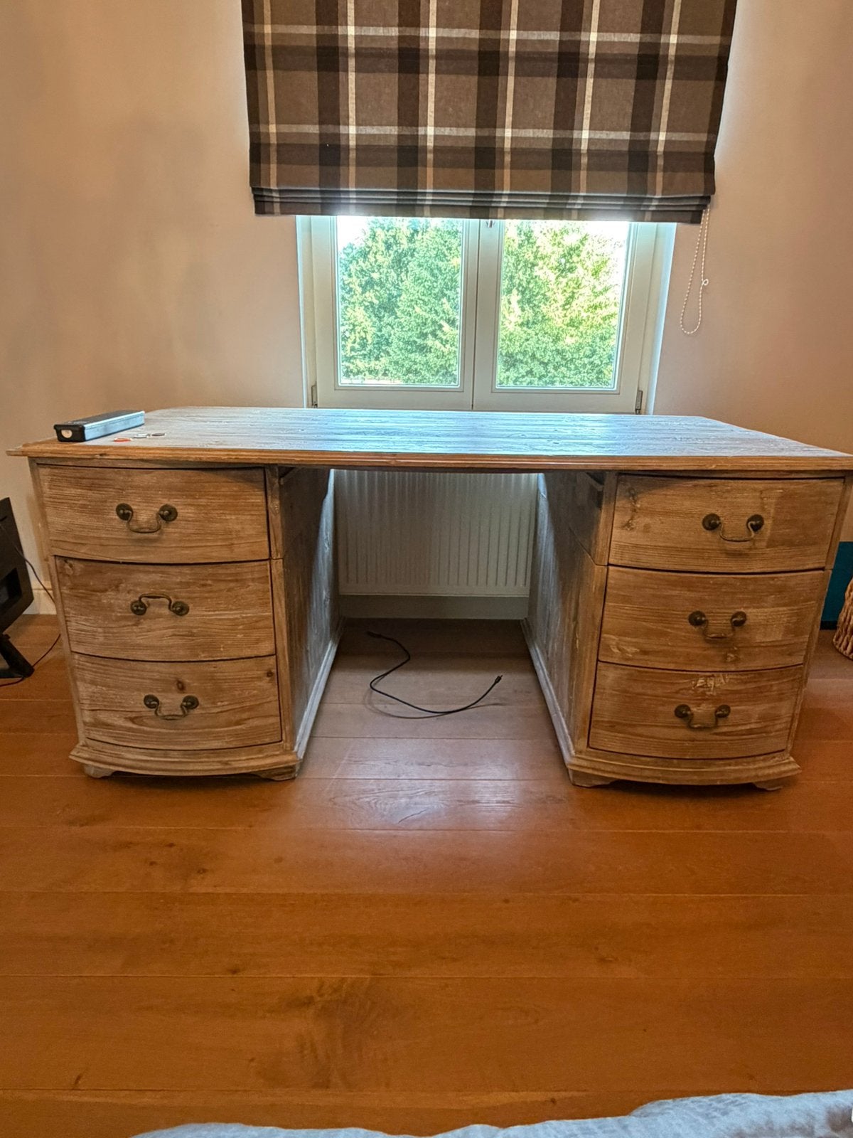 Bureau in hout, Huis en Inrichting, Bureaus, Ophalen, Zo goed als nieuw, Hout