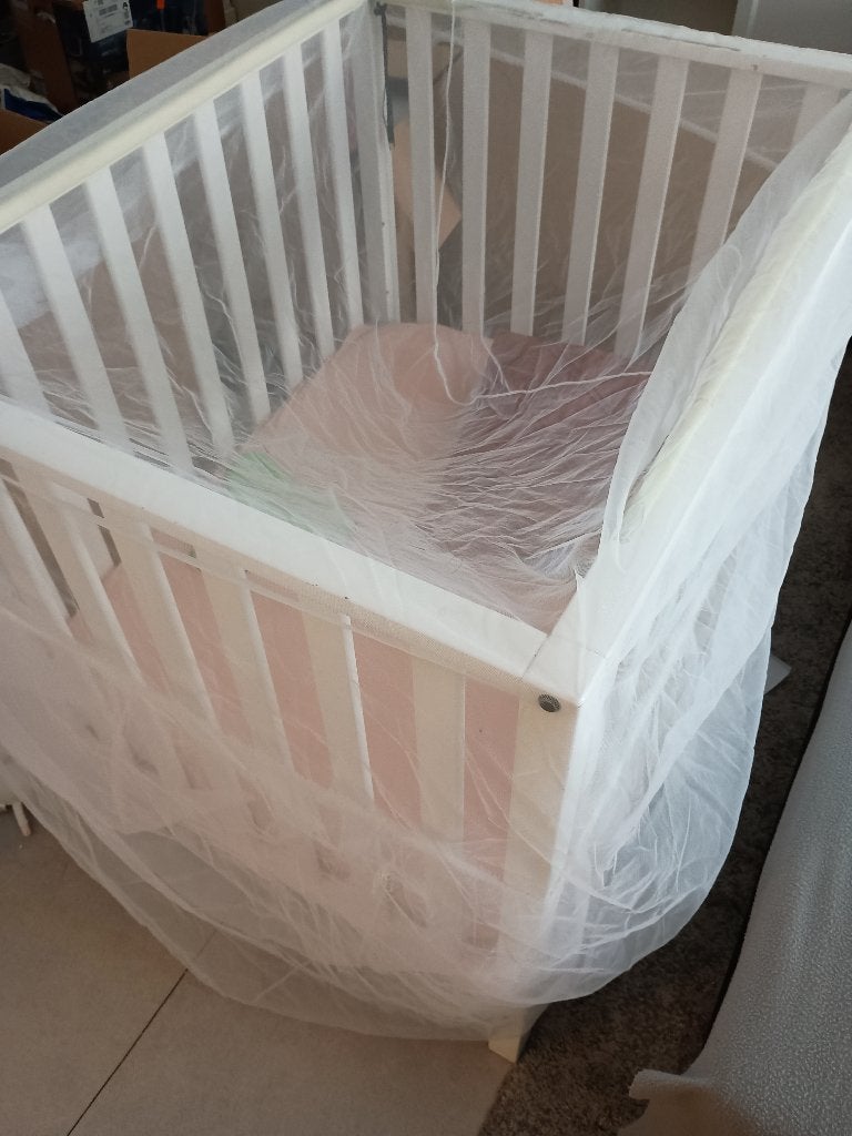 lit bébé moustiquaire, Enfants & Bébés, Chambre d'enfant | Linge de lit, Enlèvement ou Envoi, Comme neuf, Lit à barreaux, Autres types