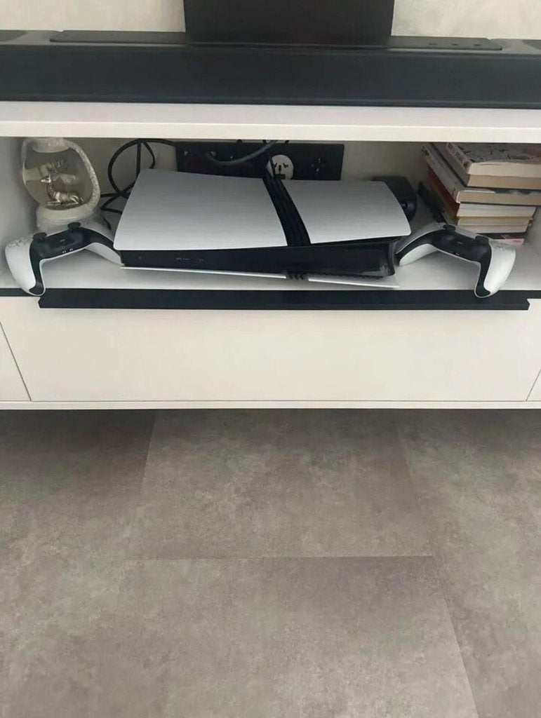 PlayStation 5 Pro 2 To + 2 manettes + 2 jeux+ étui de voyage, Enlèvement ou Envoi, Comme neuf, Playstation 5