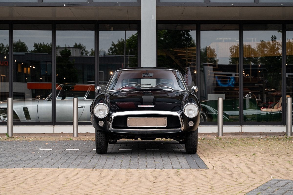 Fiat GHIA 1500 GT (bj 1965), Auto's, Fiat, Lederen bekleding, 4 zetels, Gebruikt, 4 cilinders