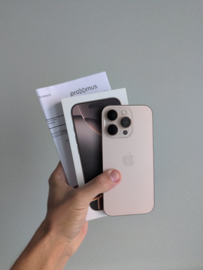 iPhone 16 Pro 128GB, factuur, garantie, 128 GB, 89 %, Zo goed als nieuw, Zonder simlock