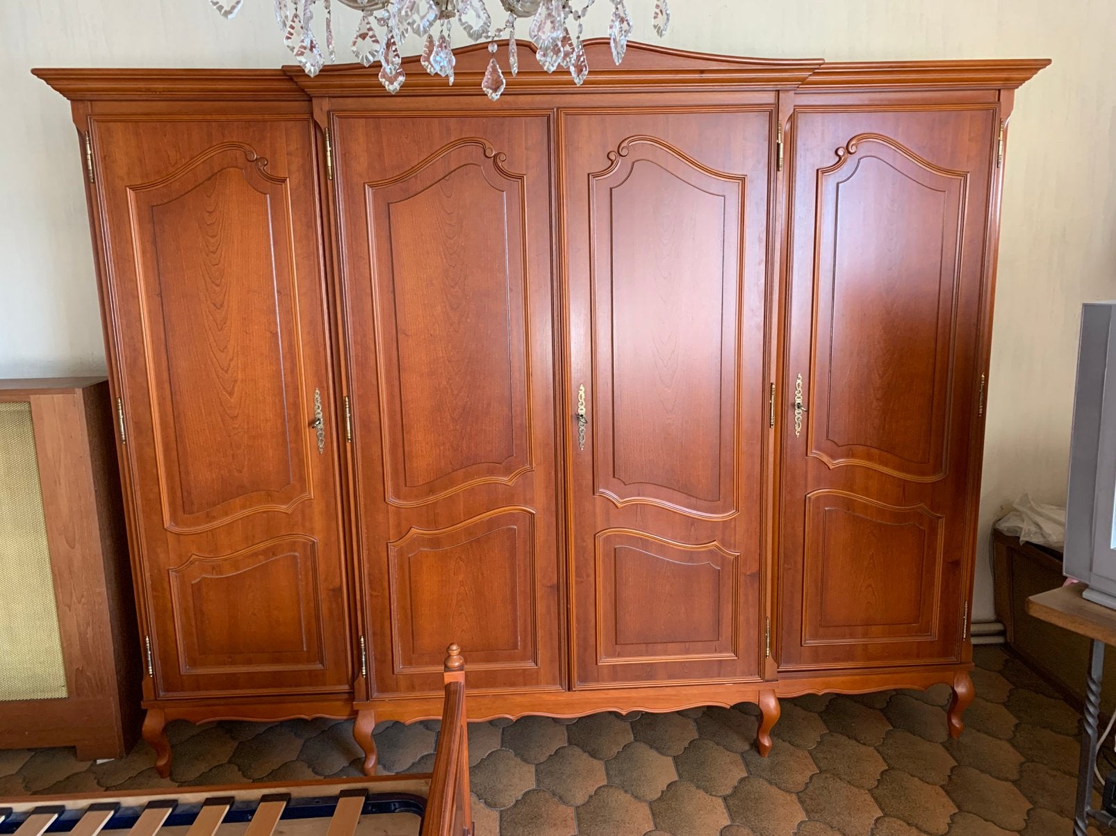 Armoire en bois massif, Maison & Meubles, 200 cm ou plus, Comme neuf, Avec porte(s), Autres essences de bois