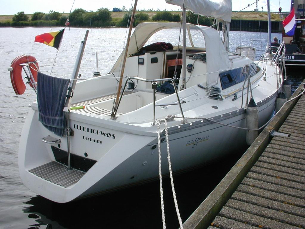 Ruime  zeilboot Jeanneau Sun Dream 28, Watersport en Boten, Kajuitzeilboten en Zeiljachten, Gebruikt, S-spant, Jeanneau, Elektrische start