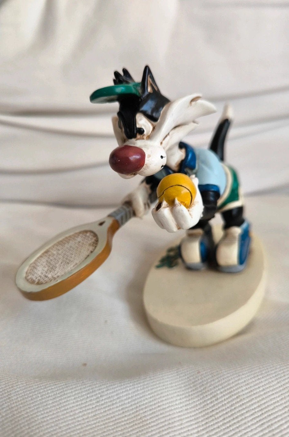 Titi et gros minet sylvestre tennis 1994., Collections