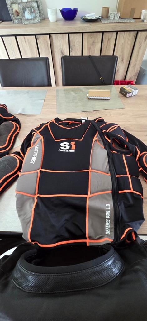 S1 body protector - Adult XL, Ophalen, Zo goed als nieuw