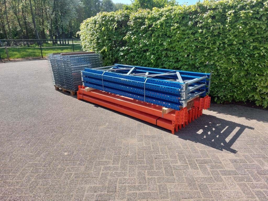 14,5 meter magazijnstelling palletstelling  met gaasroosters, Ophalen