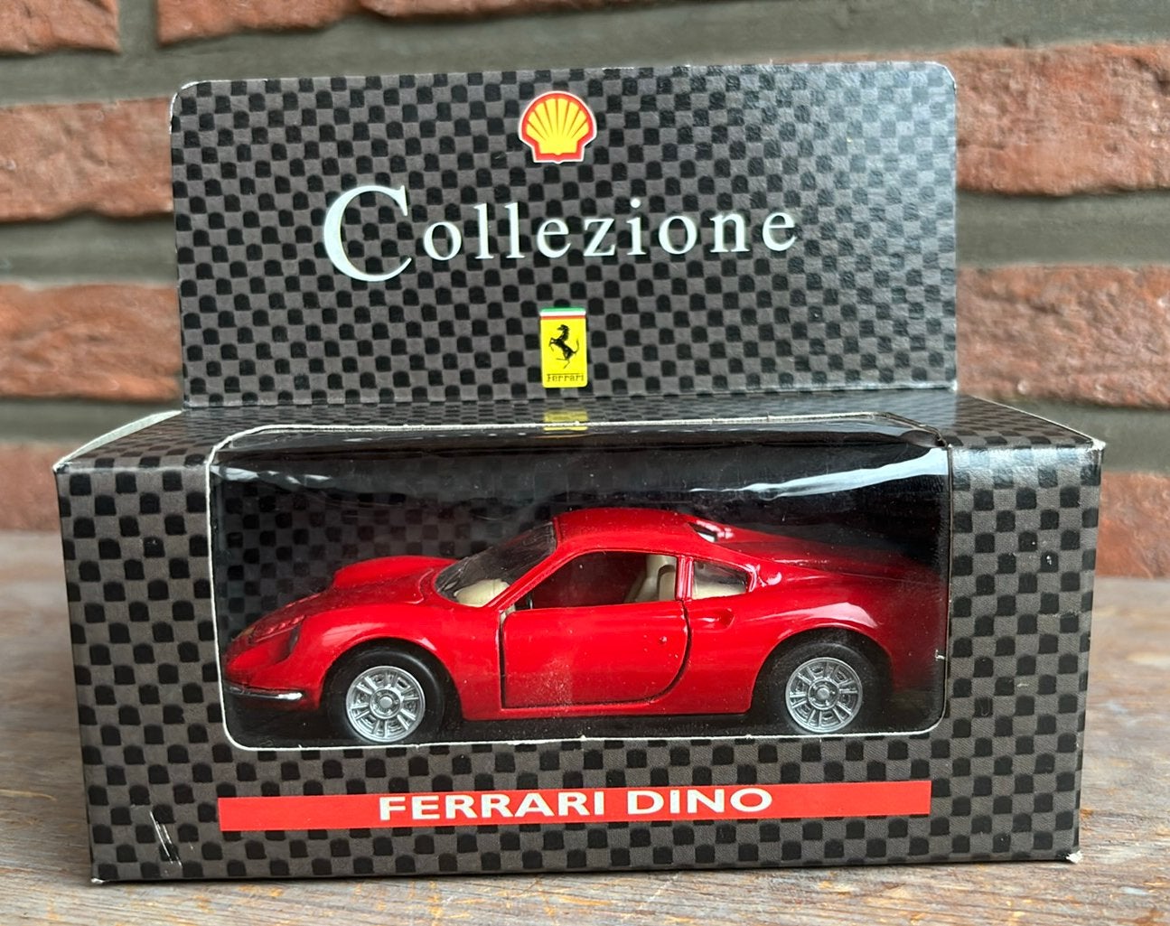 Ferrari Dino - Shell Ferrari Collection - schaal 1:43, Ophalen of Verzenden, Zo goed als nieuw, Auto, Overige merken