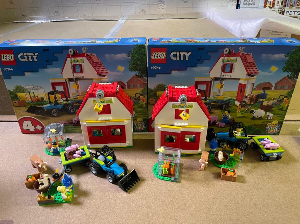 Lego 60346 schuur en boerderijdieren (2 beschikbaar), Enlèvement ou Envoi, Comme neuf, Complet, Lego