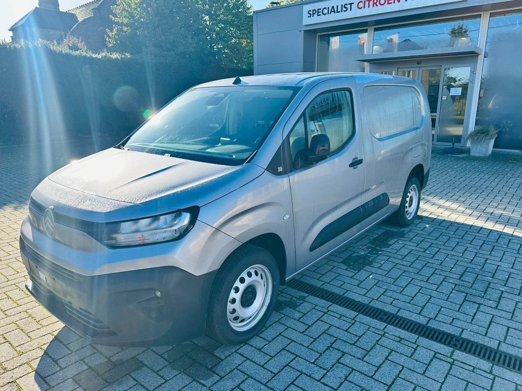 NIEUWE CITROËN BERLINGO, Voorwielaandrijving, Stof, 1199 cc, Citroën