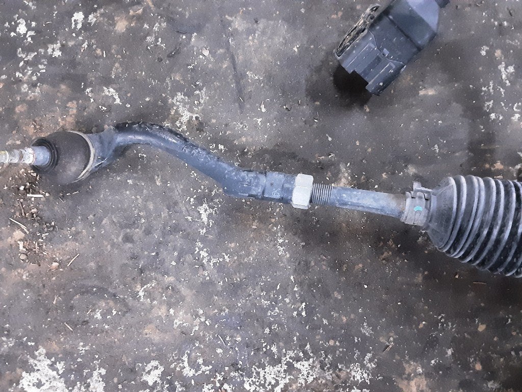 BIELETTE GAUCHE Hyundai Tucson (TL) (01-2015/05-2023), Mevr. I. Hauben, Utilisé, Hyundai, Rue de l'Espoir 34 34
4030  GRIVEGNÉE, BE