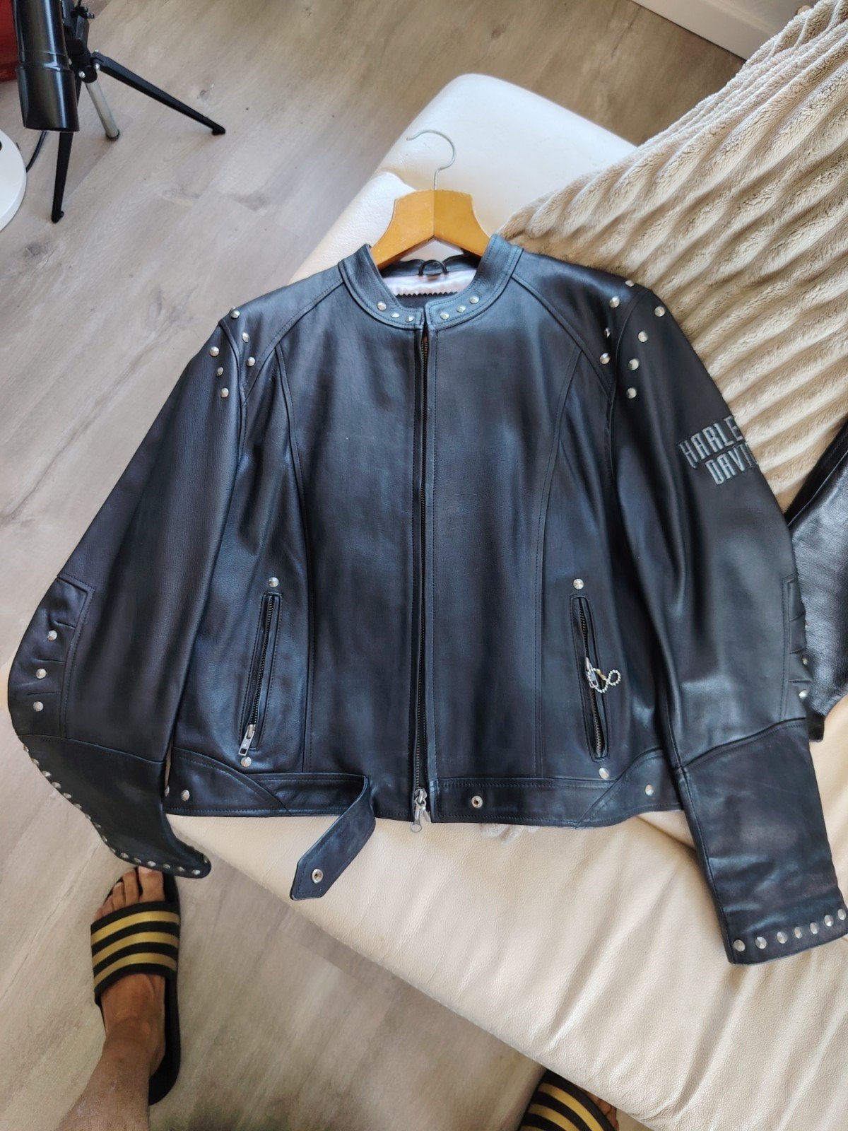 veste dame Harley Davidson, Ophalen
