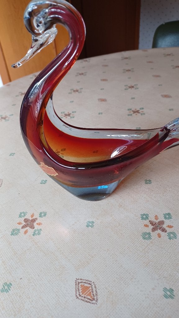 Glazen zwaan Murano, Ophalen