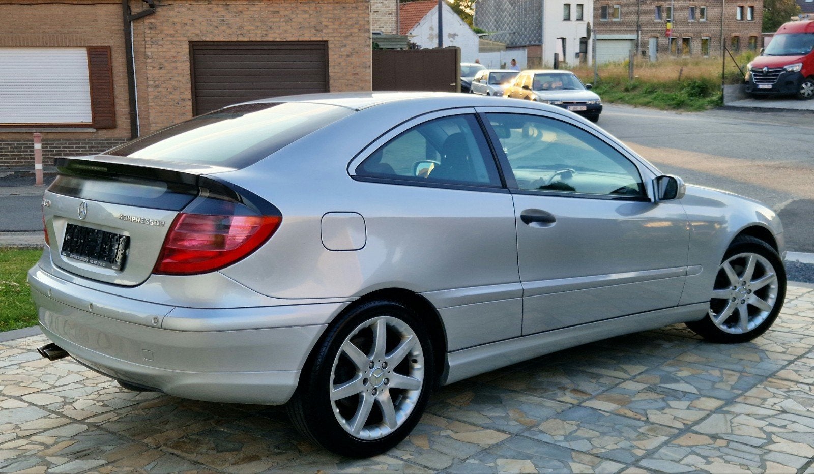 Mercedes C180 komp automaat zeer net 2de eig, Autos, Achat, Electronic Stability Program (ESP), 105 kW, Automatique