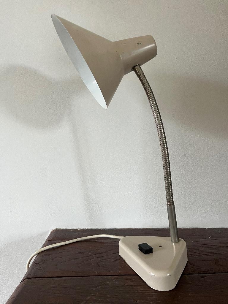 Lampe de bureau Hala des années 1960, Envoi