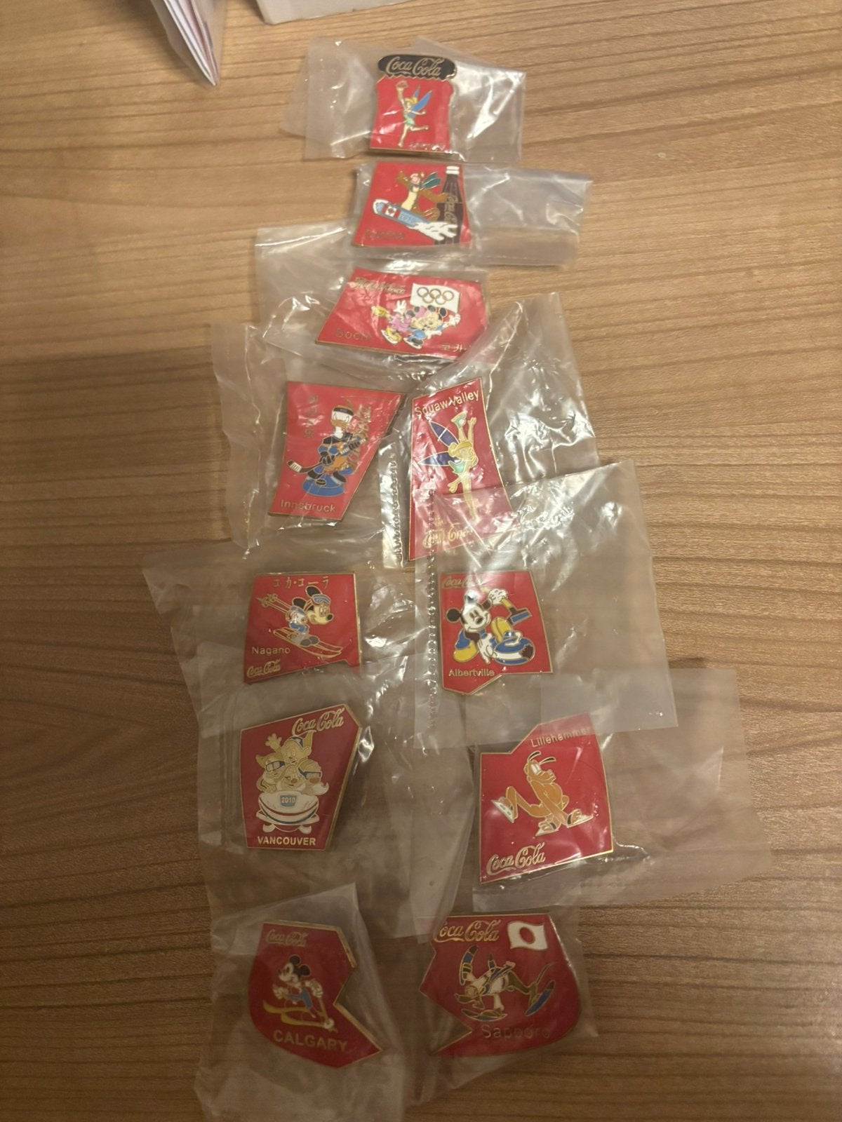 Nieuwe set pins coca cola flesje Disney olimpic 2010, Verzamelen, Ophalen of Verzenden, Nieuw, Merk, Speldje of Pin