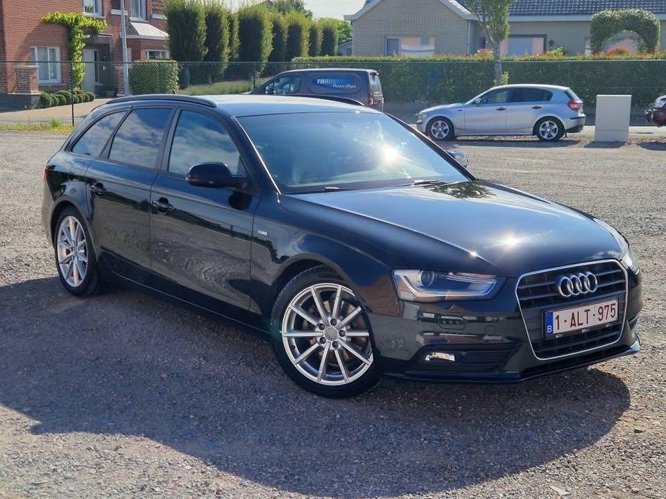 Audi a4 b8 s-line, Auto's, Audi, Voorwielaandrijving, 5 deurs, Particulier, 125 kW