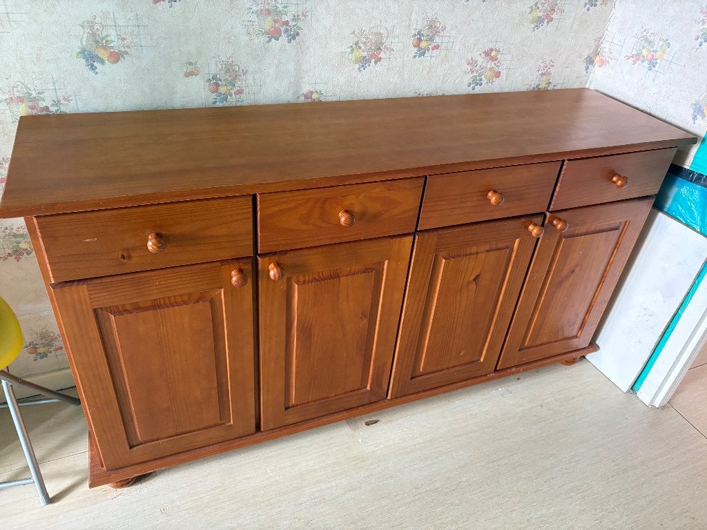 Buffet de qualité en bois, Enlèvement