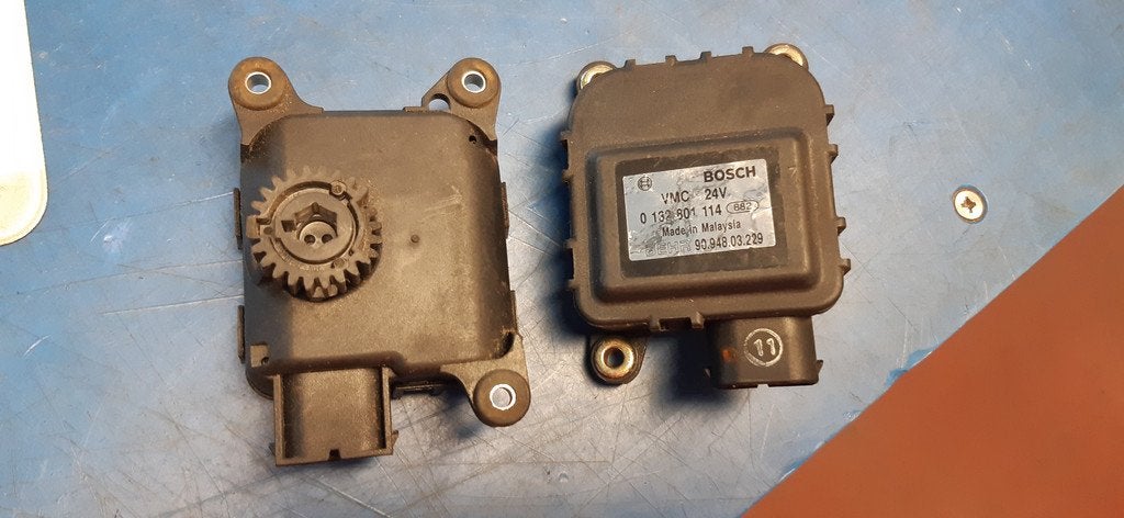 Mercedes-Benz 013801114, Autos : Pièces & Accessoires, Pièces camion, Mercedes-Benz, Électronique et Câbles, Utilisé