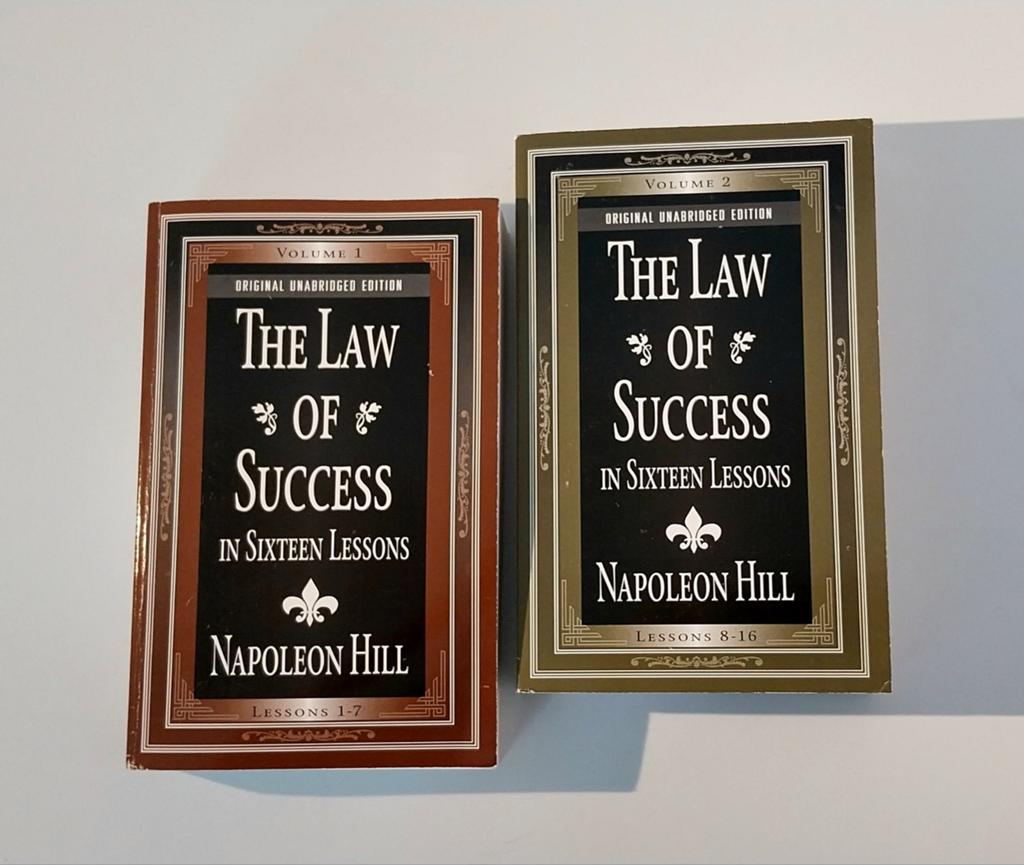 Coffret de livres The Law of Success Napoleon Hill en anglai, Livres, Conseil, Aide & Formation, Enlèvement ou Envoi