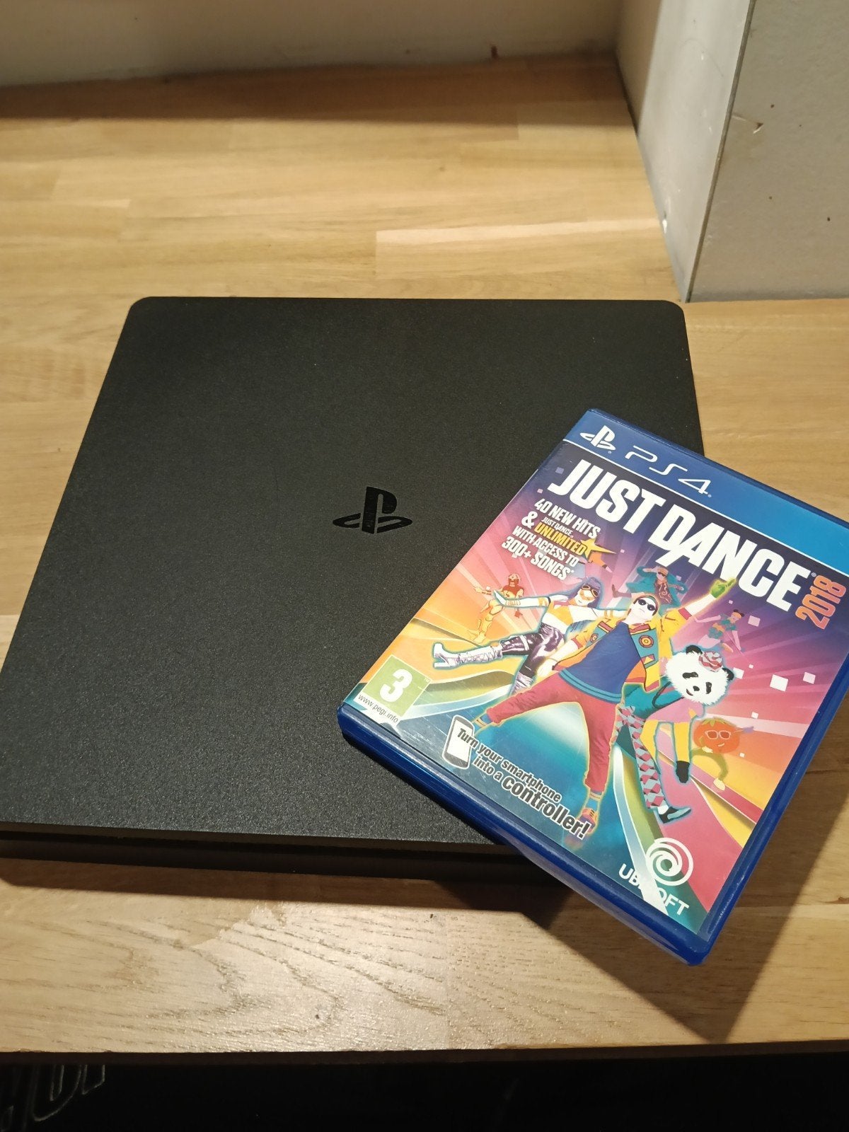 PS4 + just dance spelletje, Games en Spelcomputers, 1 speler, Ophalen, Zo goed als nieuw