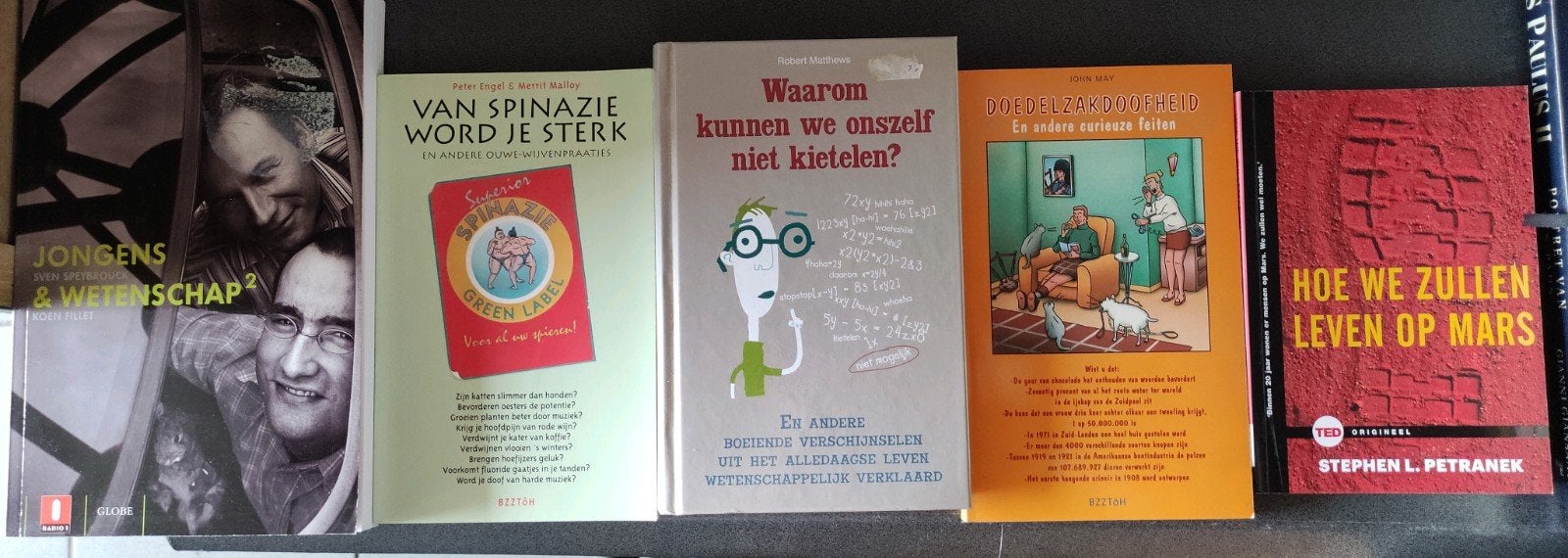 OPRUIMKOOPJE : 6 boeken met massa weetjes, Ophalen of Verzenden