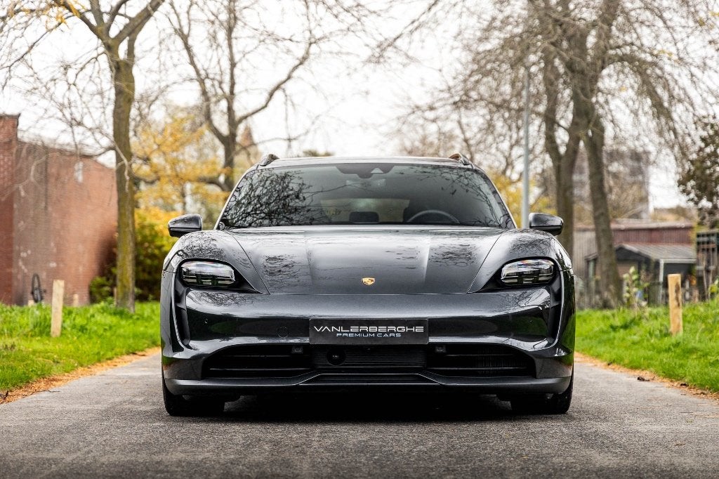 Porsche Taycan Sport Turismo * Pano * ACC * 360 * BOSE *, Cuir, Argent ou Gris, Achat, Euro 6