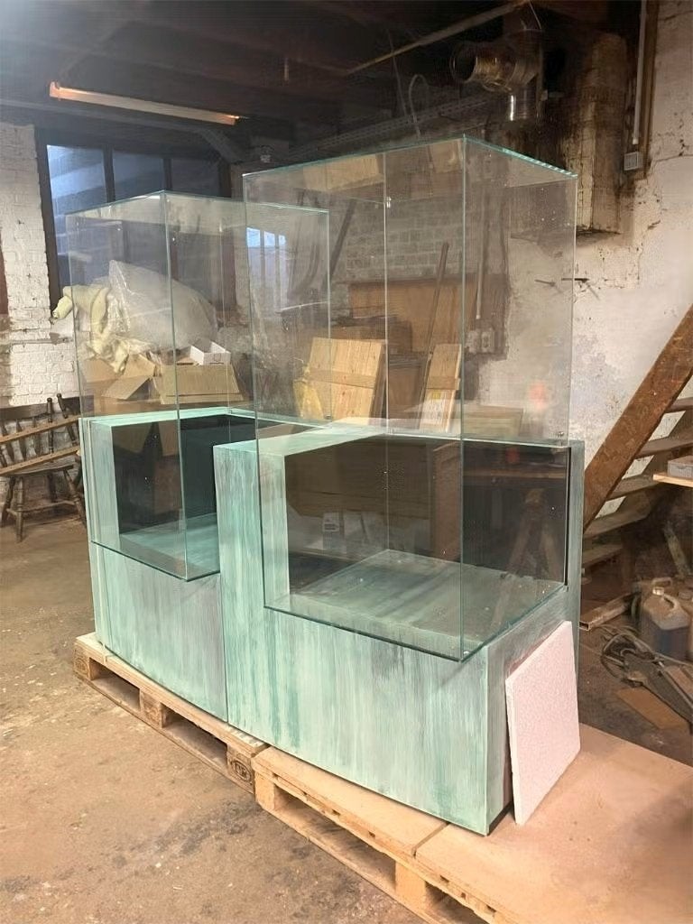 vitrine, armoire de magasin verre, armoire de musée, Articles professionnels, Aménagement de Bureau & Magasin | Mobilier de bureau & Aménagement