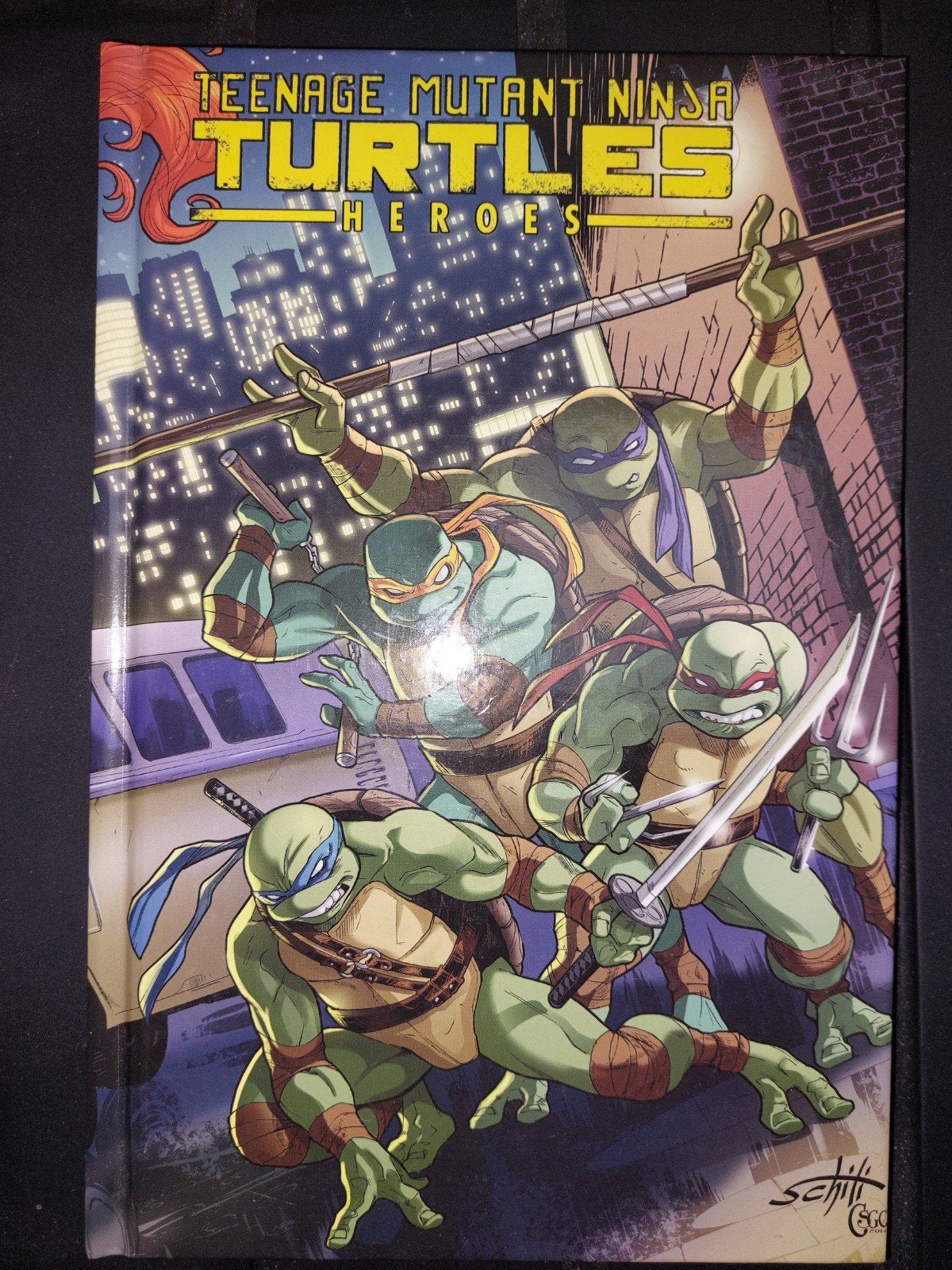 Teenage Mutant Ninja Turtles Heroes Hardcover Comic Engelsta, Boeken, Eén comic, Ophalen, Zo goed als nieuw