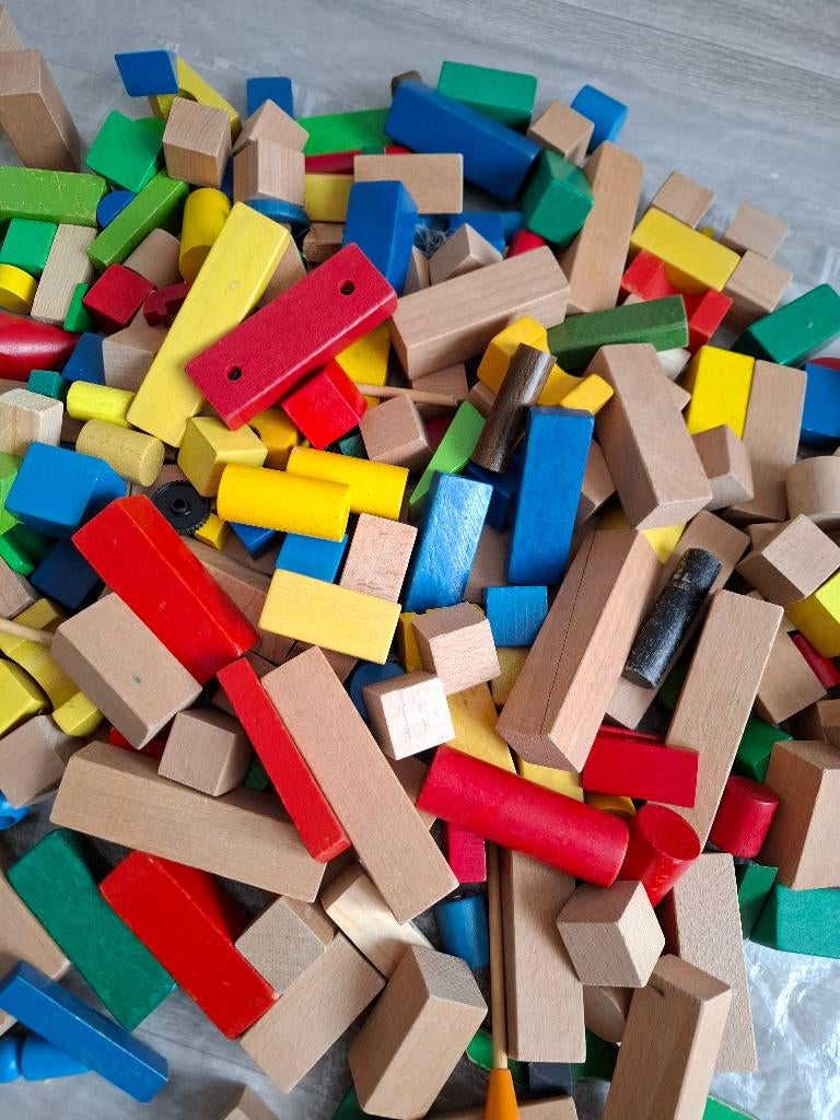 Houten bouwblokken, Ophalen