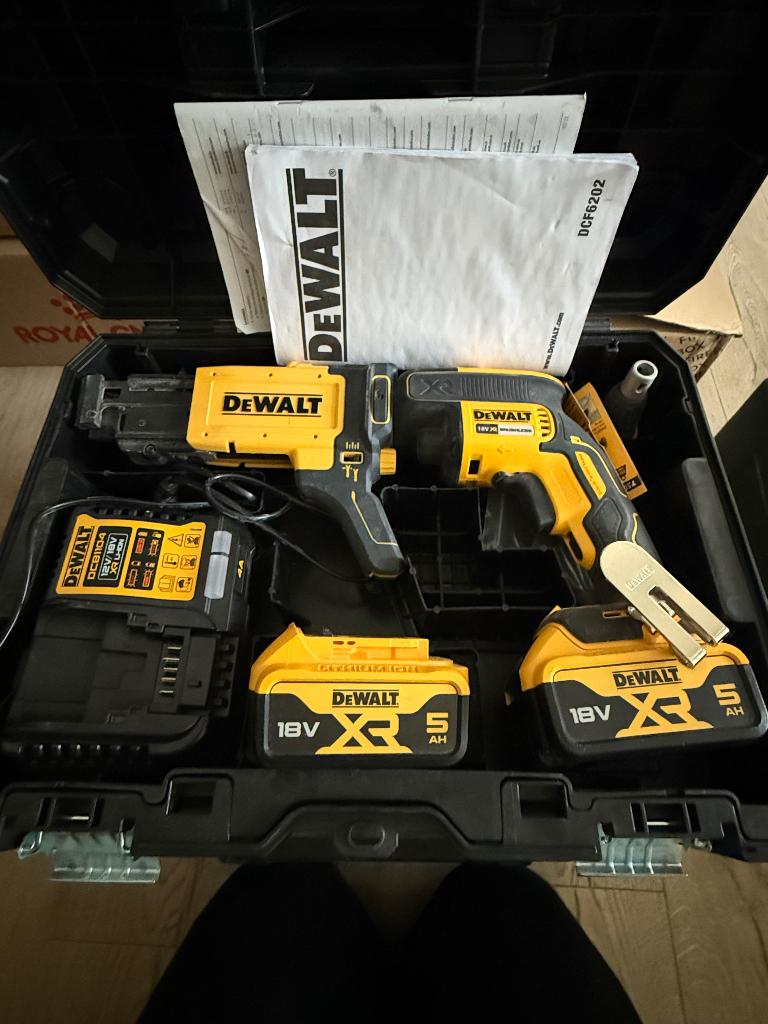 DeWALT DCF620P2K Accu bandschroefmachine 18V XR 5.0Ah, Doe-het-zelf en Bouw, Ophalen, Zo goed als nieuw, Boor- en Schroefmachine