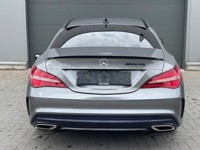 Mercedes-Benz CLA AMG Pano dak camera, Autos, Mercedes-Benz, 90 kW, Entreprise, Boîte manuelle, Noir